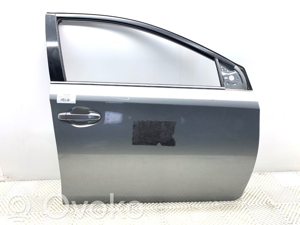 Toyota Auris E180 Front door 