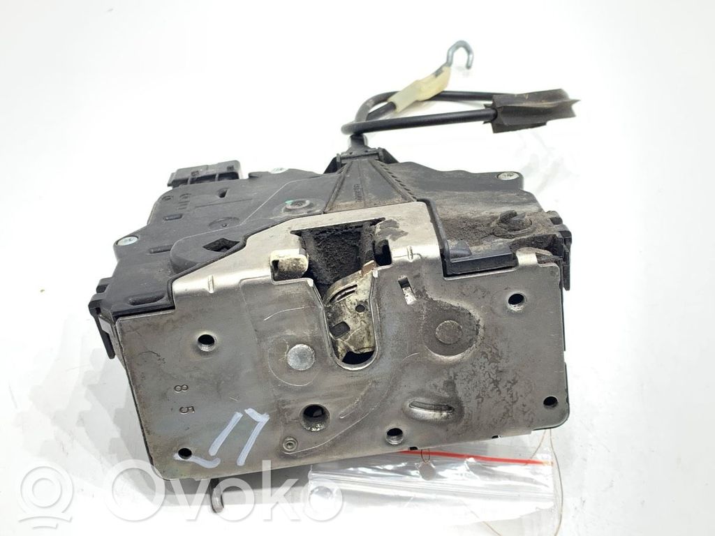 Opel Corsa D Takaoven lukko 
