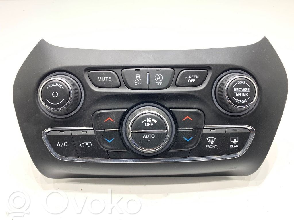 Jeep Cherokee KL Przełącznik / Włącznik nawiewu dmuchawy 