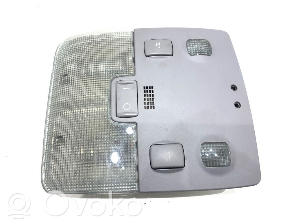 Audi A4 S4 B5 8D Rivestimento della console di illuminazione installata sul rivestimento del tetto 