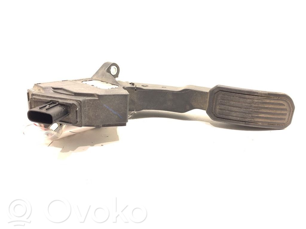 Toyota Avensis T270 Accelerator throttle pedal 