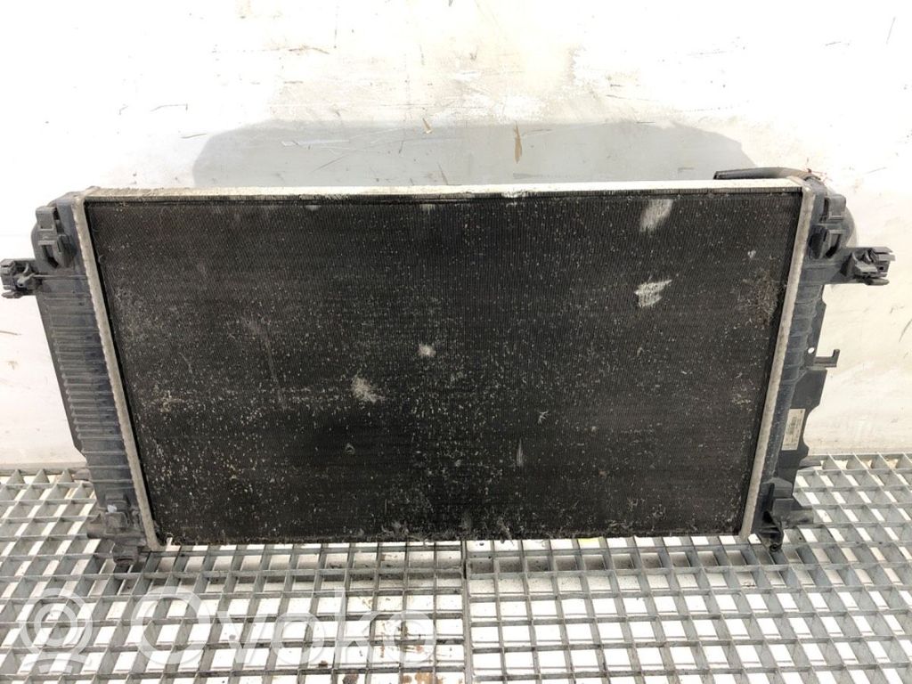 Volkswagen Crafter Coolant radiator 