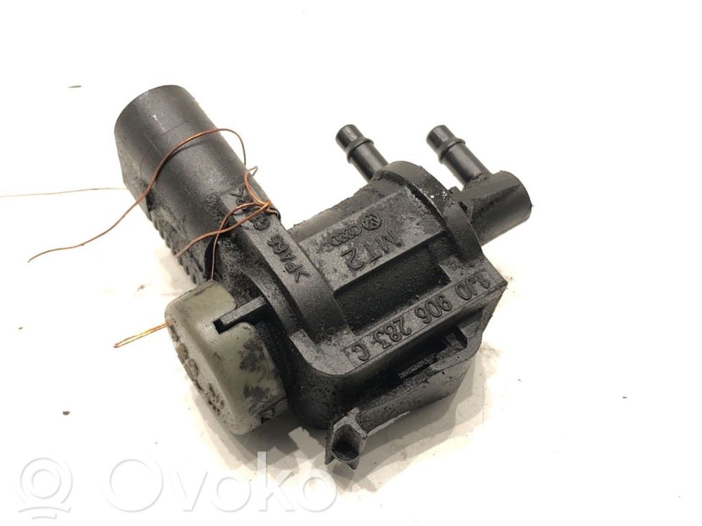 Audi A6 S6 C6 4F Régulateur de pression de carburant