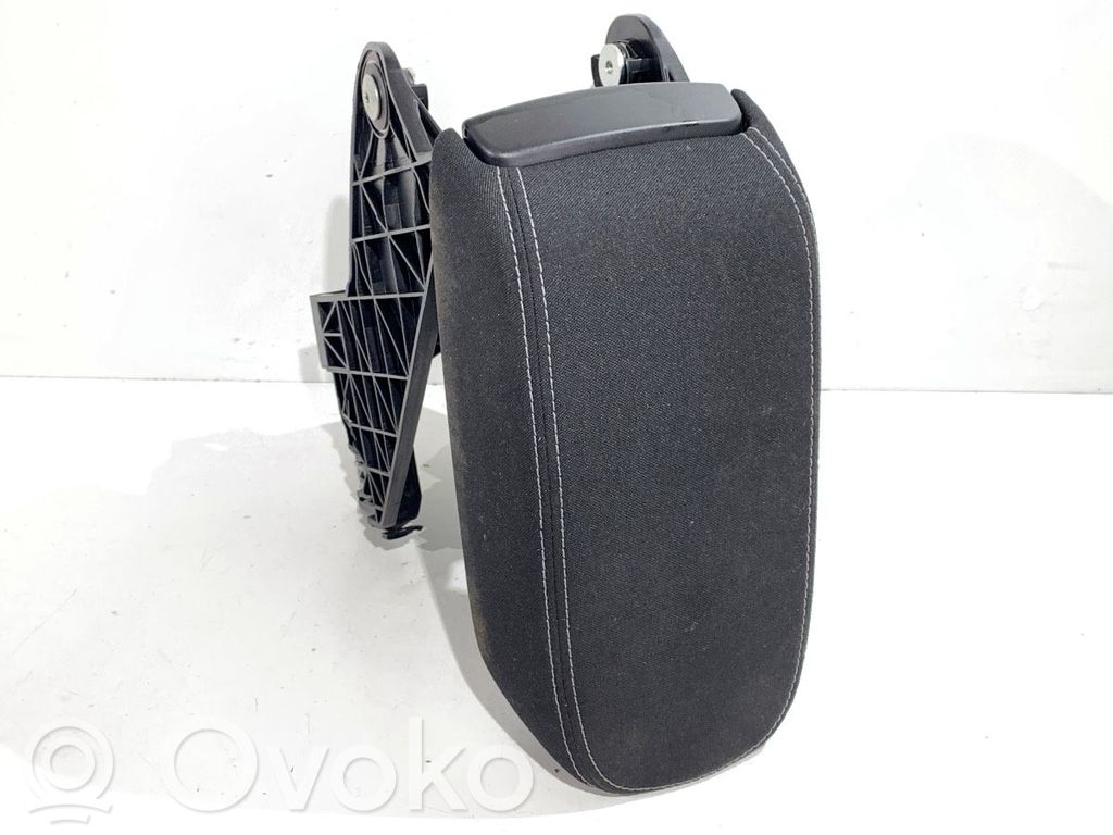 Skoda Kamiq Reposabrazos 
