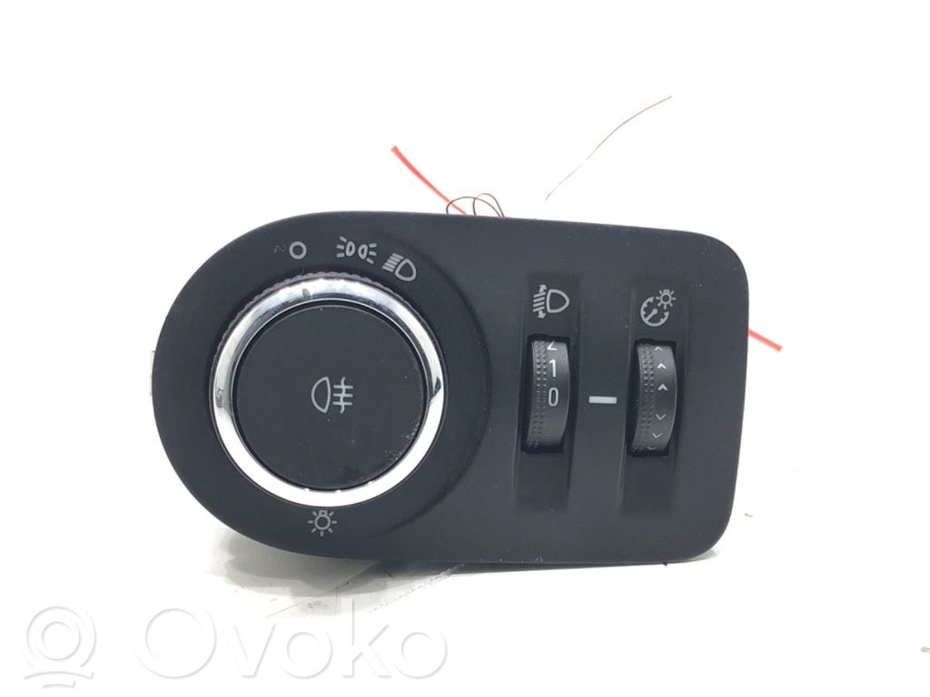 Opel Corsa E Alte comutatoare/butoane 