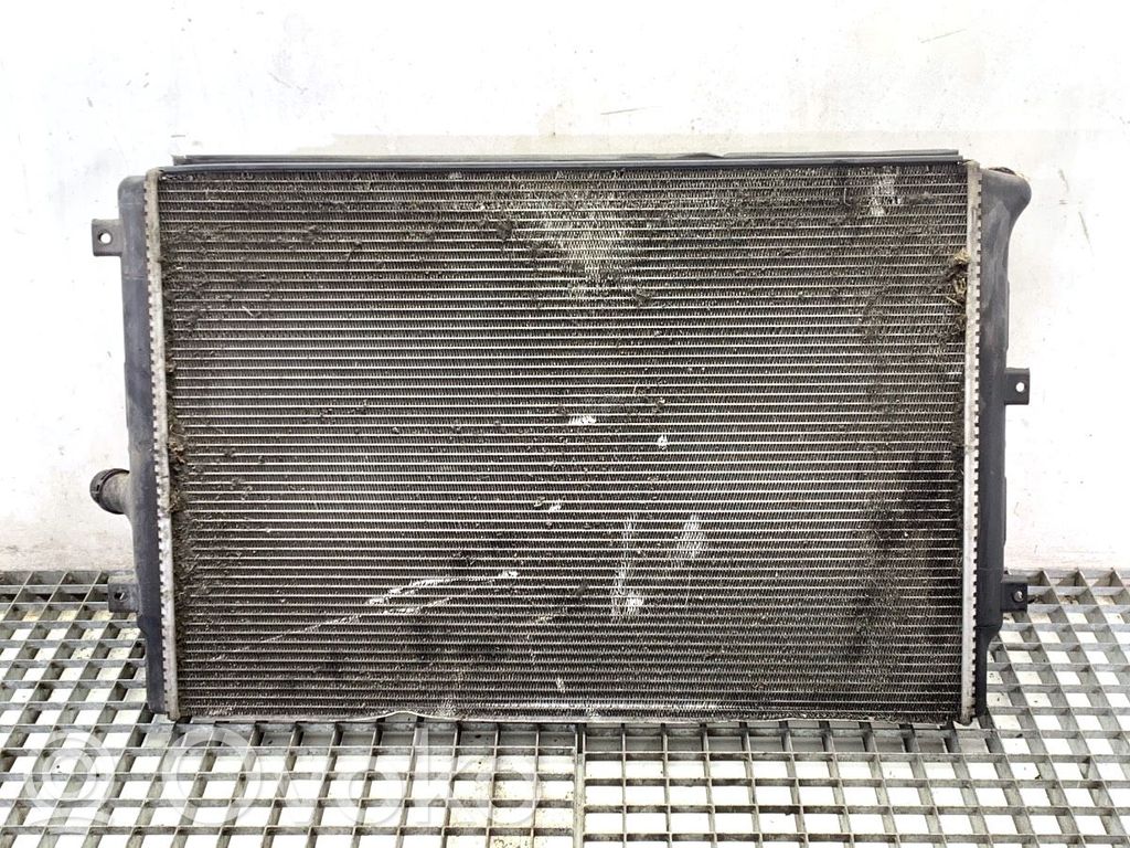 Volkswagen Golf VI Radiator lichid răcire 