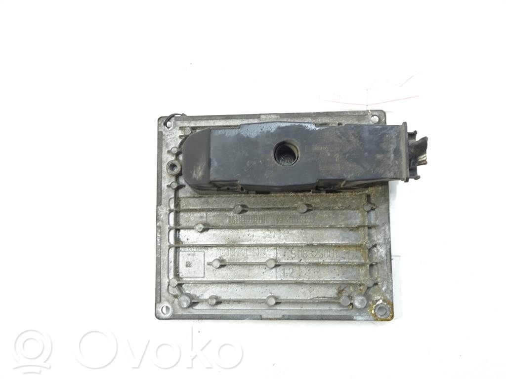 Ford Fiesta Unidad de control/módulo ECU del motor 