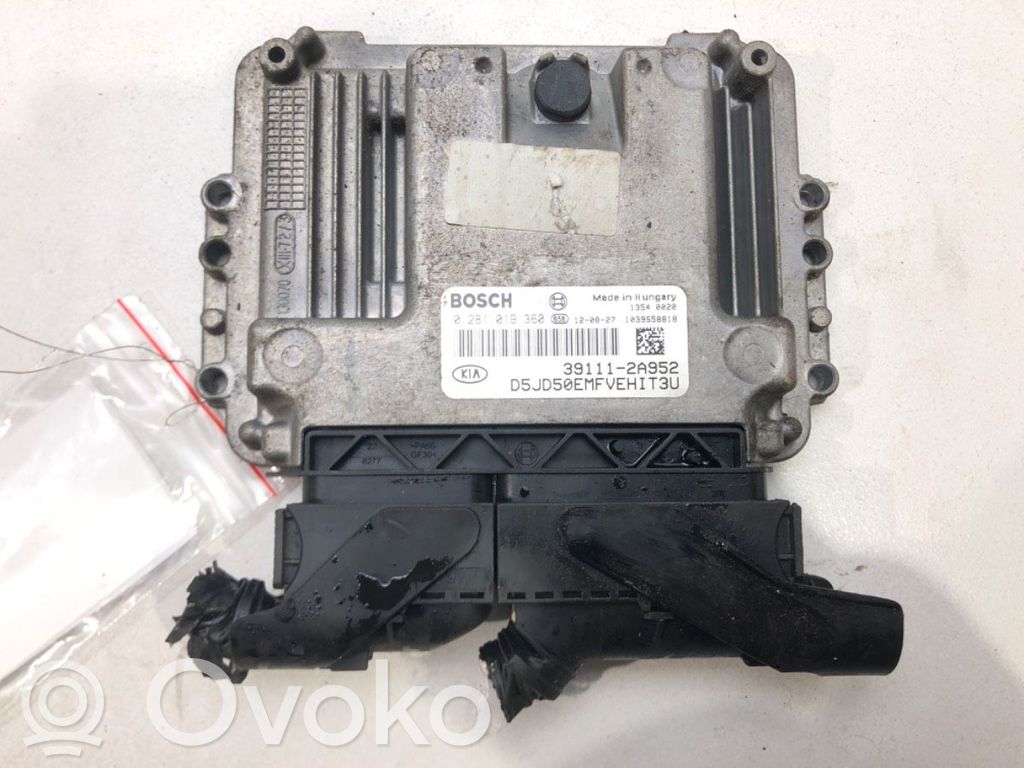 Engine control unit/module ECU   391112A952