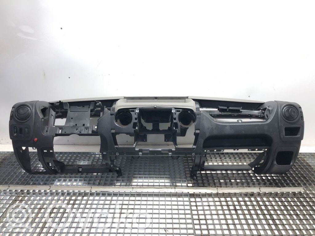 Renault Master III Panelė 