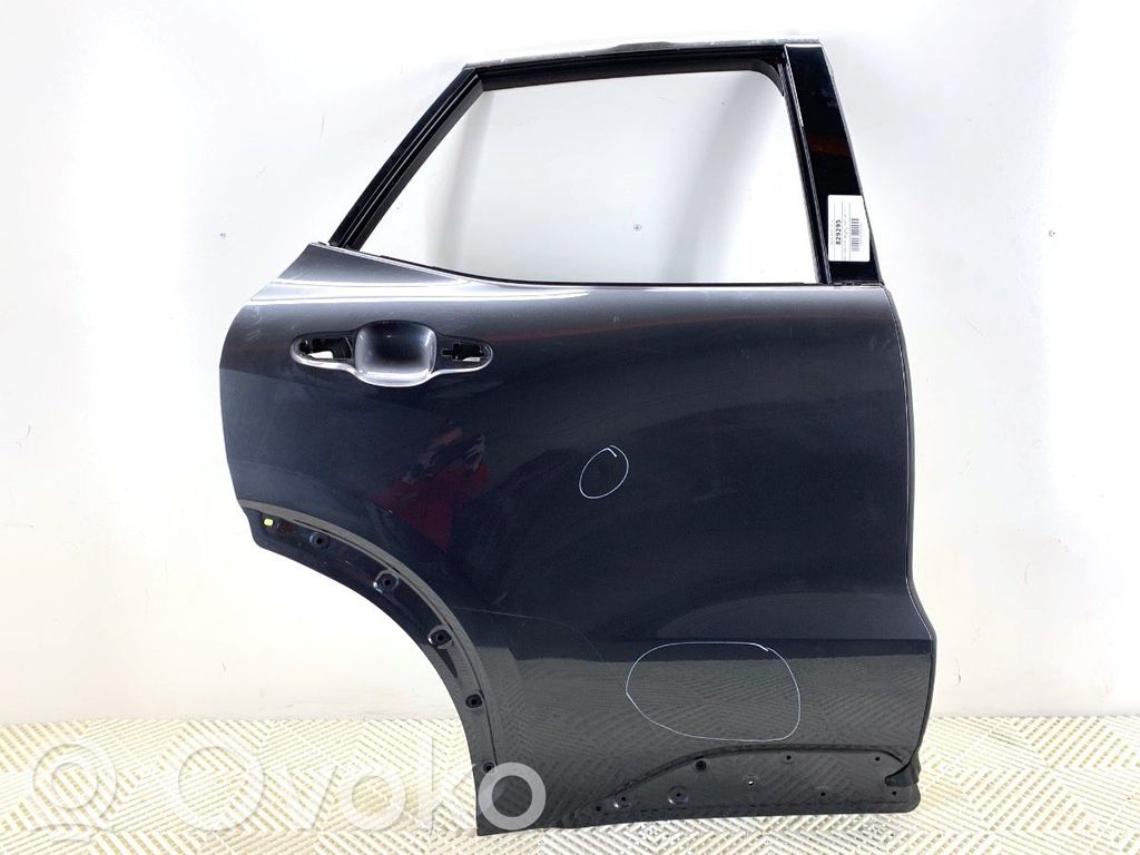 Lexus LBX Galinės durys 