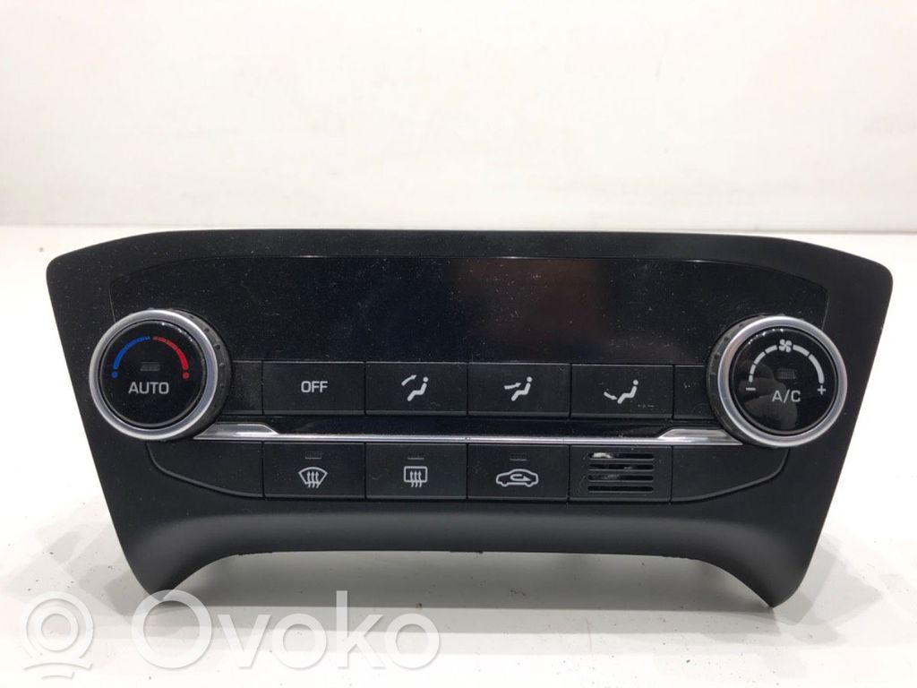Hyundai i20 (GB IB) Przełącznik / Włącznik nawiewu dmuchawy 