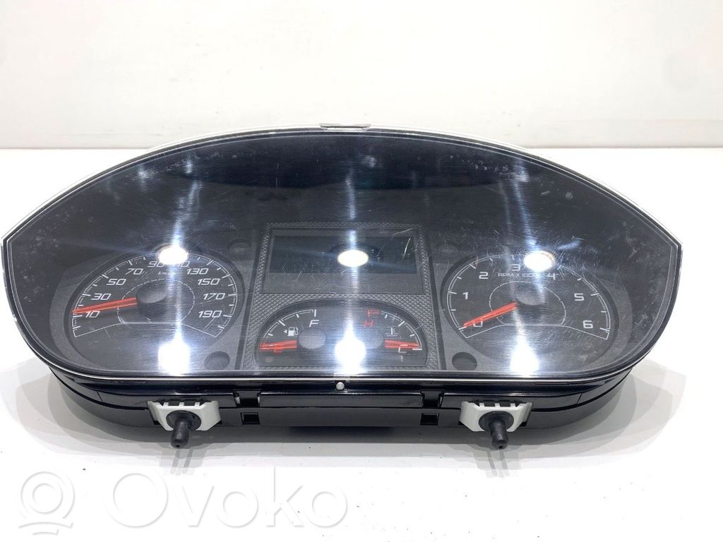 Speedometer (instrument cluster)   1394435080