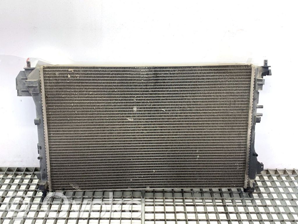 Opel Vectra C Radiatore di raffreddamento 