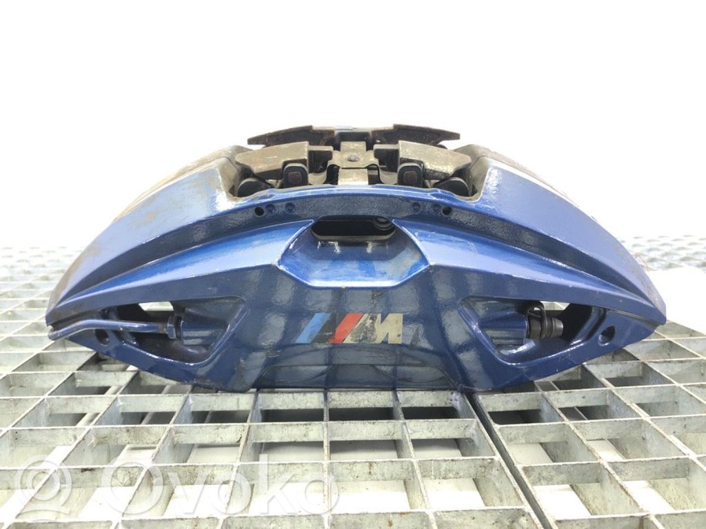 BMW 5 G30 G31 G38 Zacisk hamulcowy przedni 
