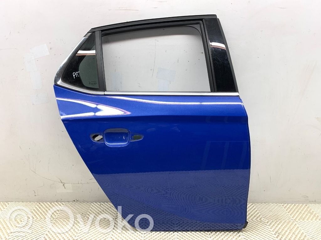 Opel Corsa F Задняя дверь 