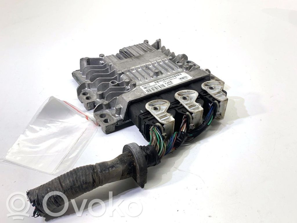 Ford Focus C-MAX Engine control unit/module ECU 