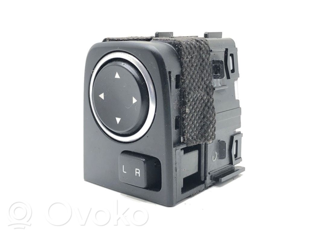 KIA Ceed Wing mirror switch 