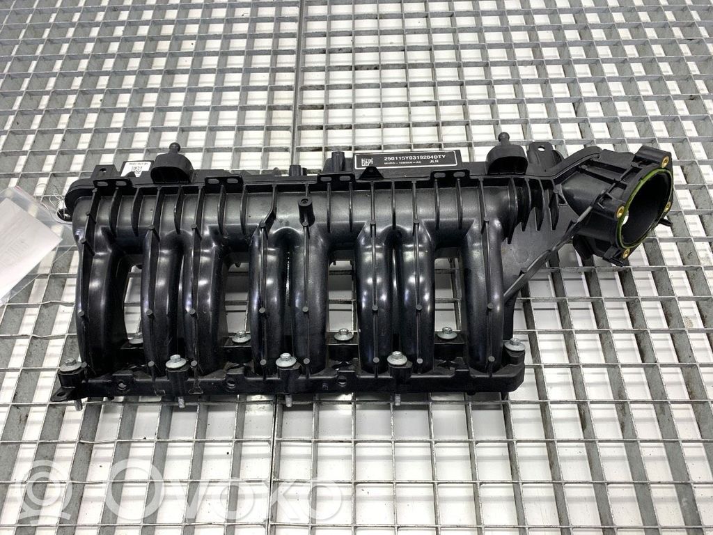 Kolektor ssący   M4D318N968AC