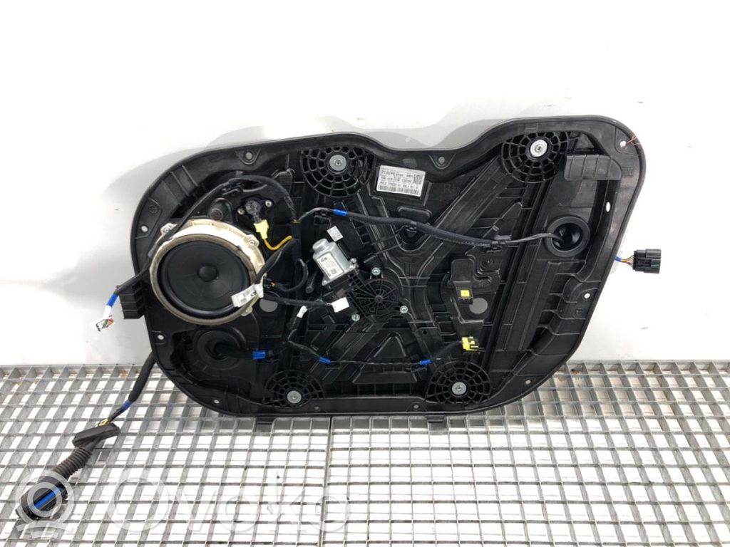 Hyundai i30 Macara ușă față cu motor 