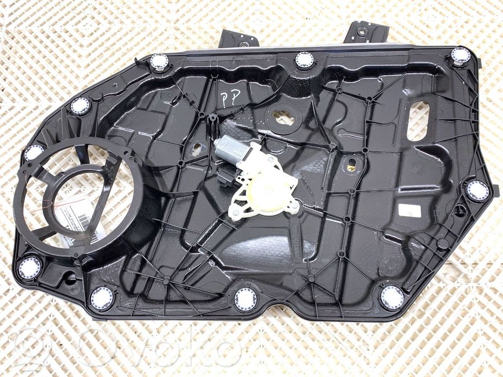 Ford Focus Front door window regulator with motor 