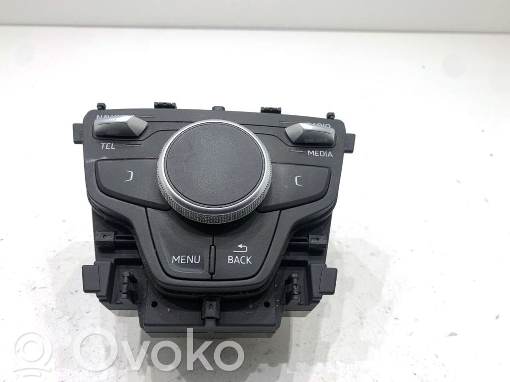 Audi A5 Radija/ CD/DVD grotuvas/ navigacija 