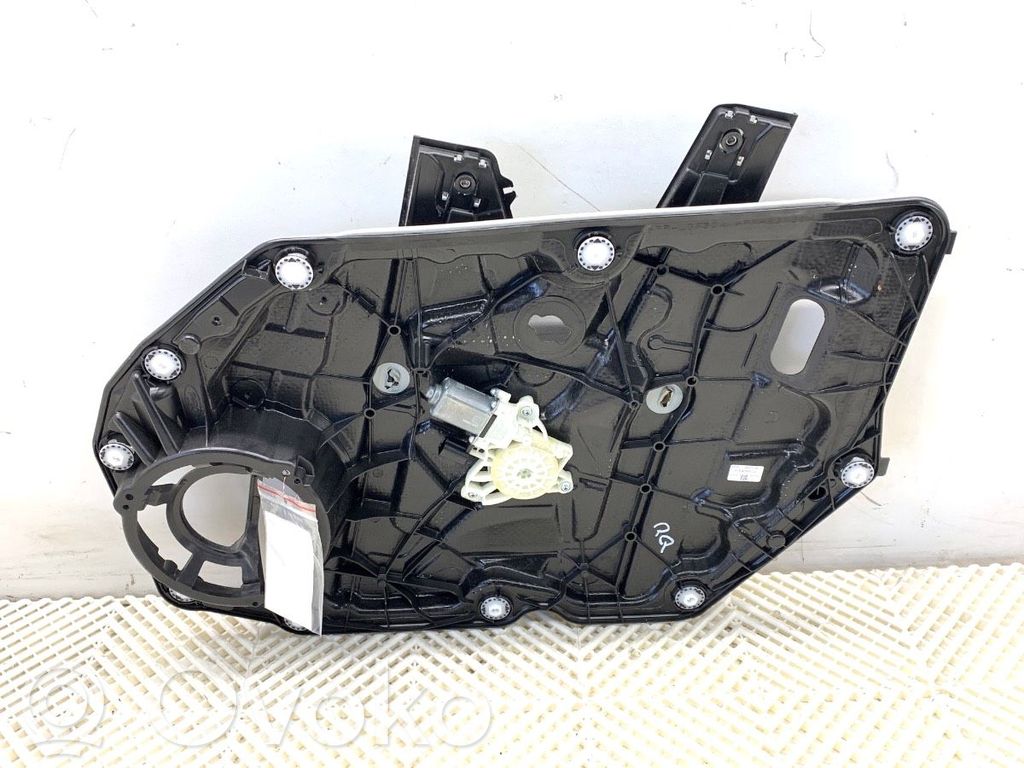 Ford Focus Front door window regulator with motor 