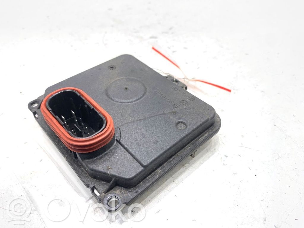 Audi A5 Voltage converter/converter module 