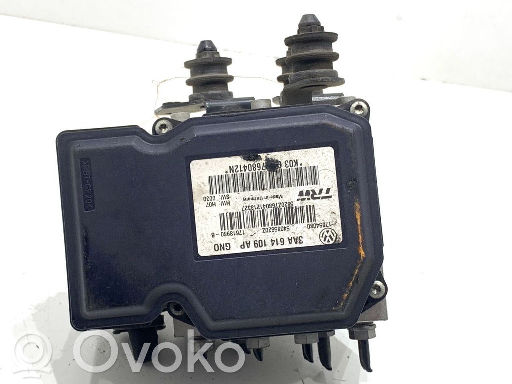 Volkswagen PASSAT B7 Pompa ABS 