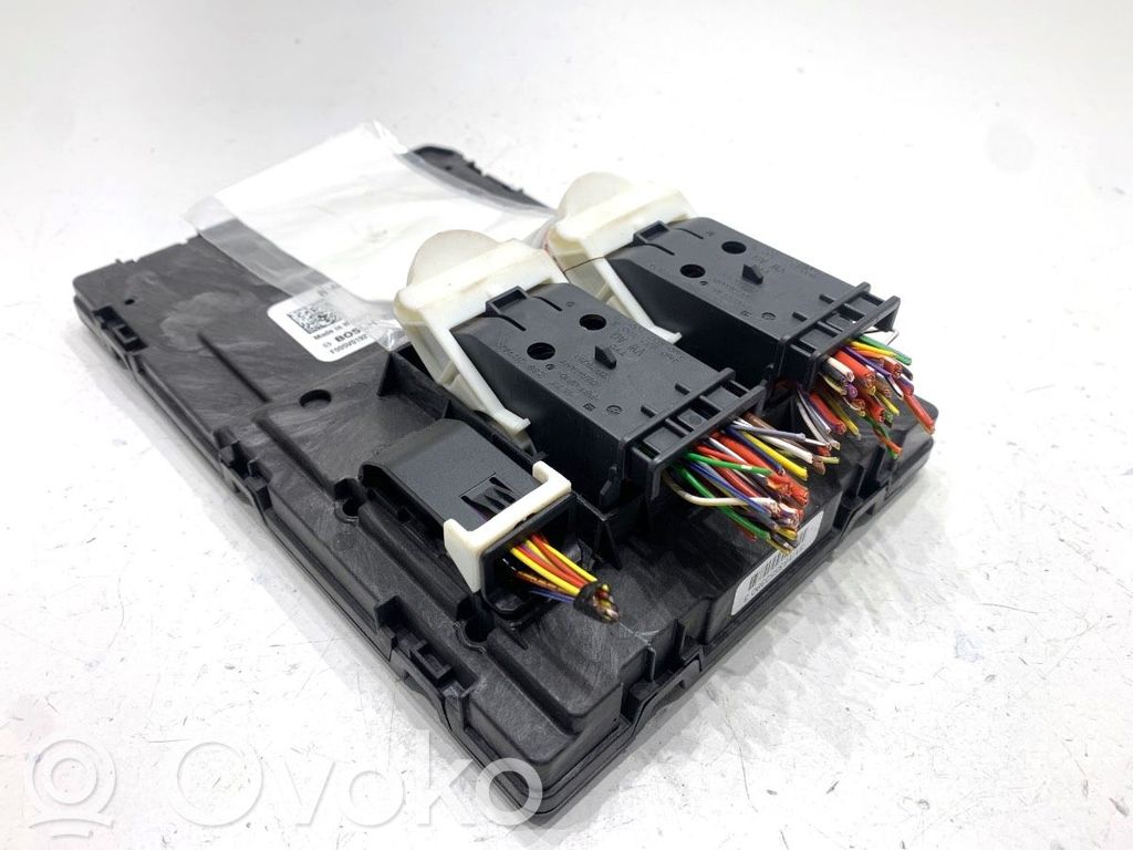 Modul de control caroserie central   8W0907063CG