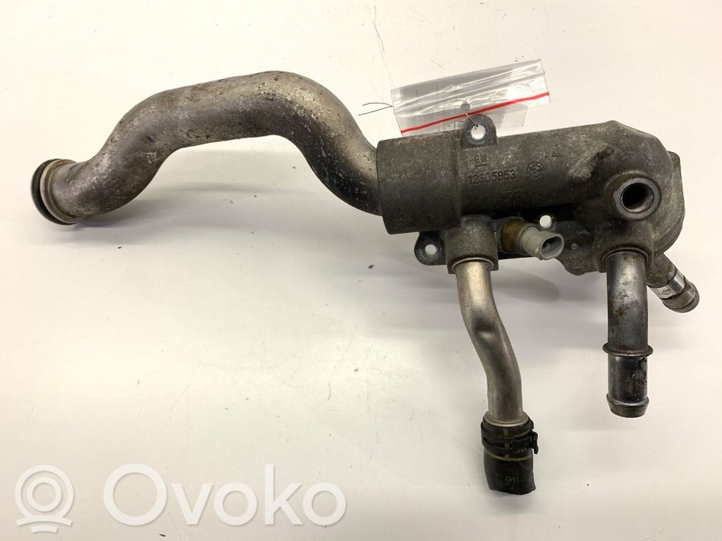 Opel Insignia A Carcasa del termostato 