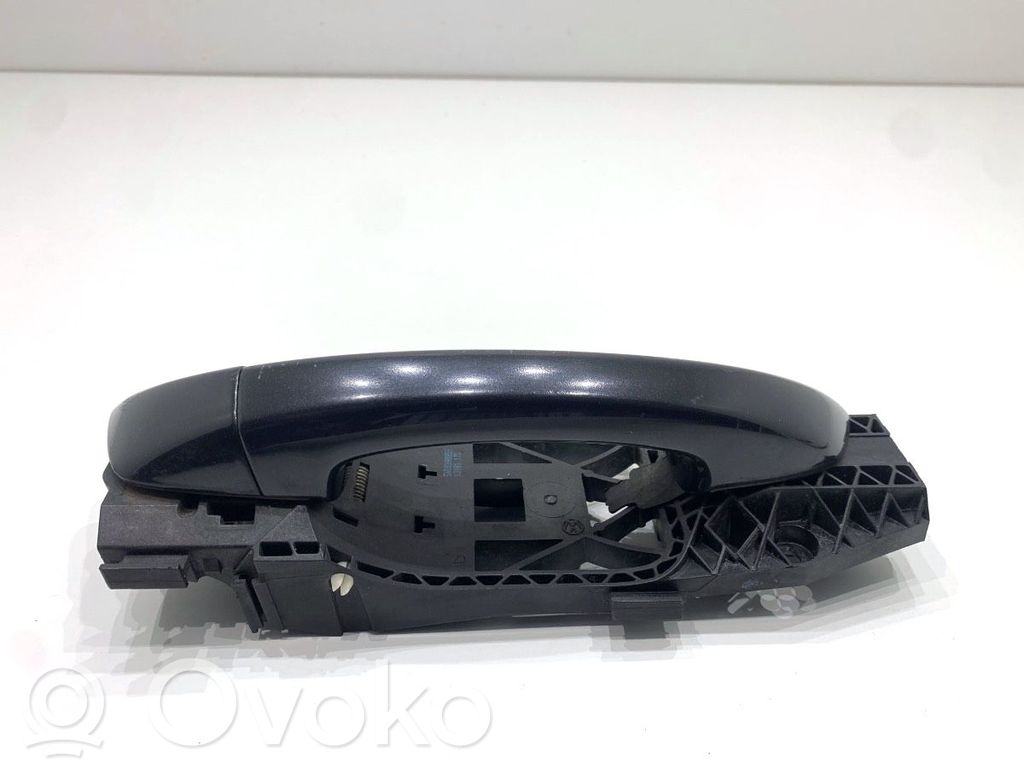 Manecilla externa puerta trasera   5N0839885H