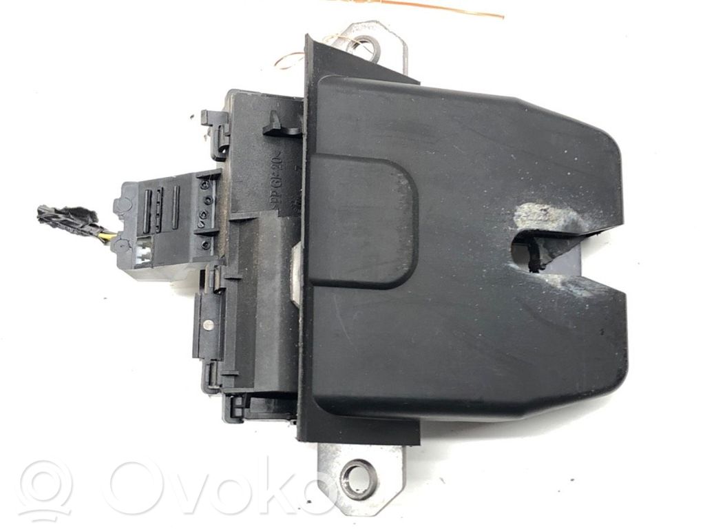 Ford Focus Takaluukun ulkopuolinen lukko 