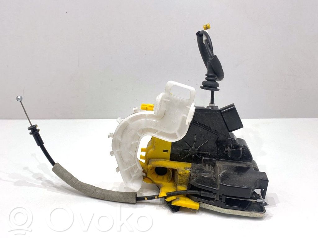 KIA Ceed Front door lock 