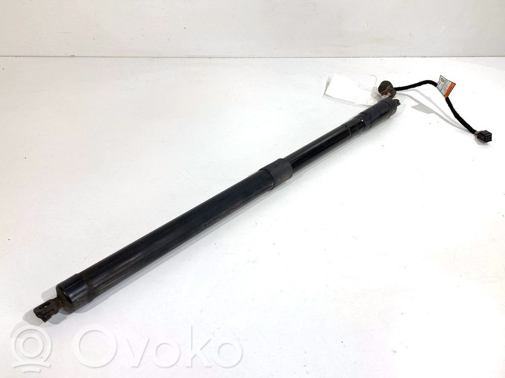 Volvo XC60 Shock absorber/damper mounting bracket 