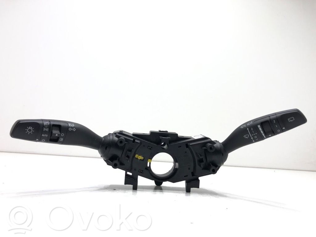 KIA Ceed Wiper turn signal indicator stalk/switch 