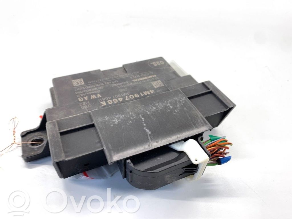 Audi A4 S4 B9 8W Gateway control module 
