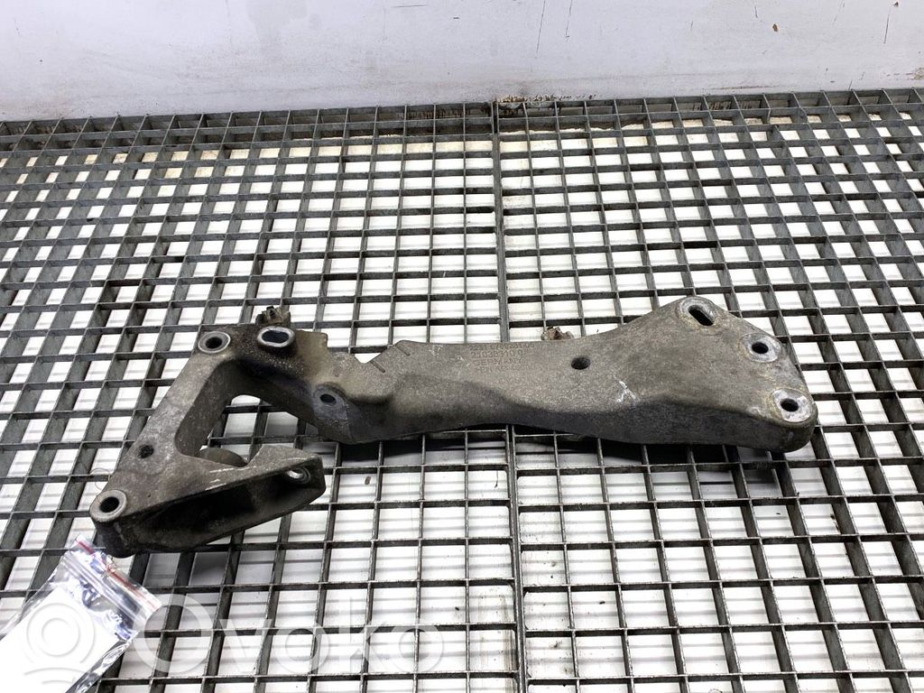 BMW 3 F30 F35 F31 Vaihdelaatikon kiinnitys 