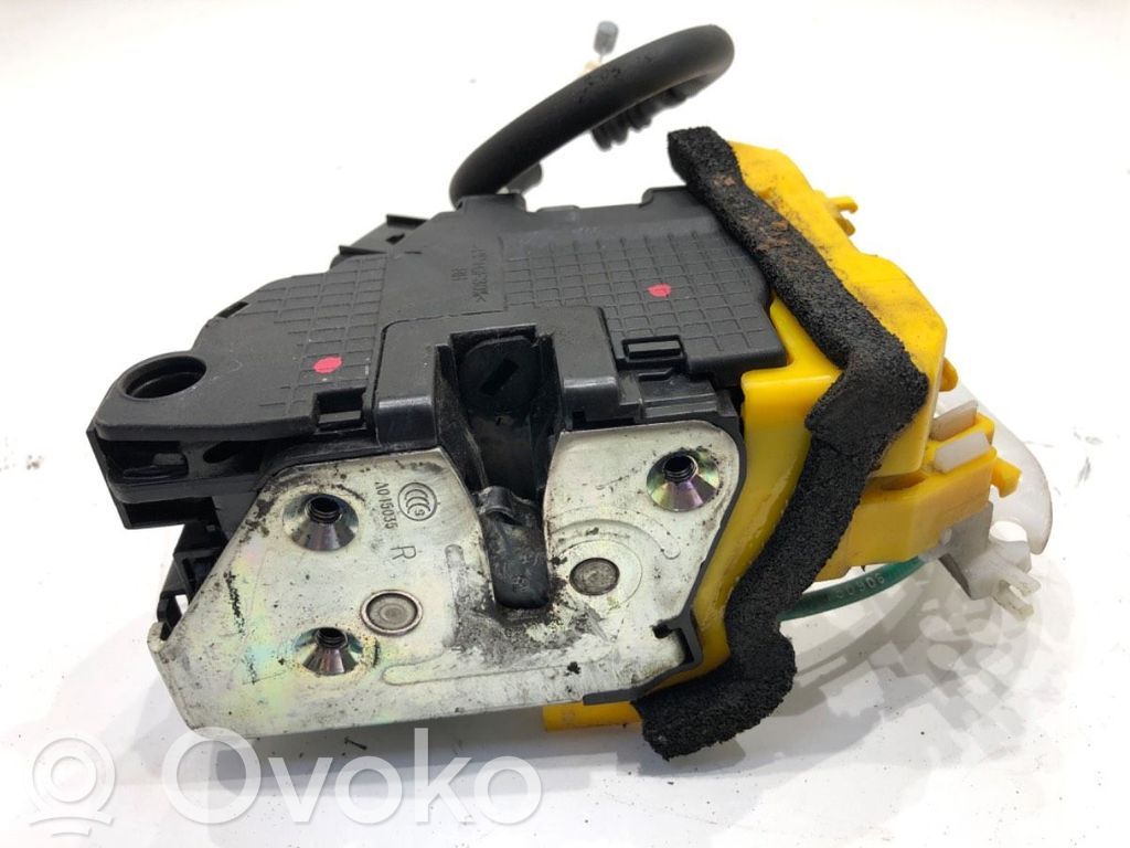 Hyundai i30 Front door lock 