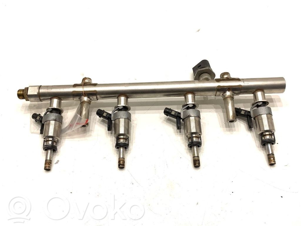 Audi A4 S4 B9 8W Rampă alimentare injectoare 