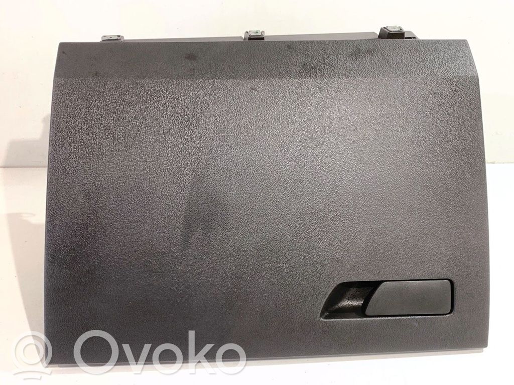 Seat Leon (5F) Daiktadėžės (bordačioko) komplektas 