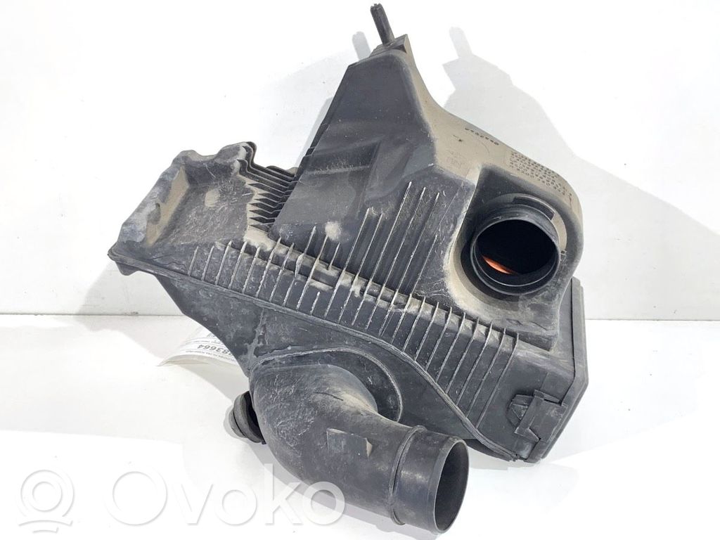 Renault Clio III Air filter box 