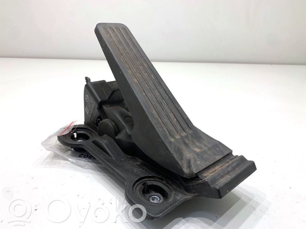 Akceleratoriaus pedalas   BCKA41600A