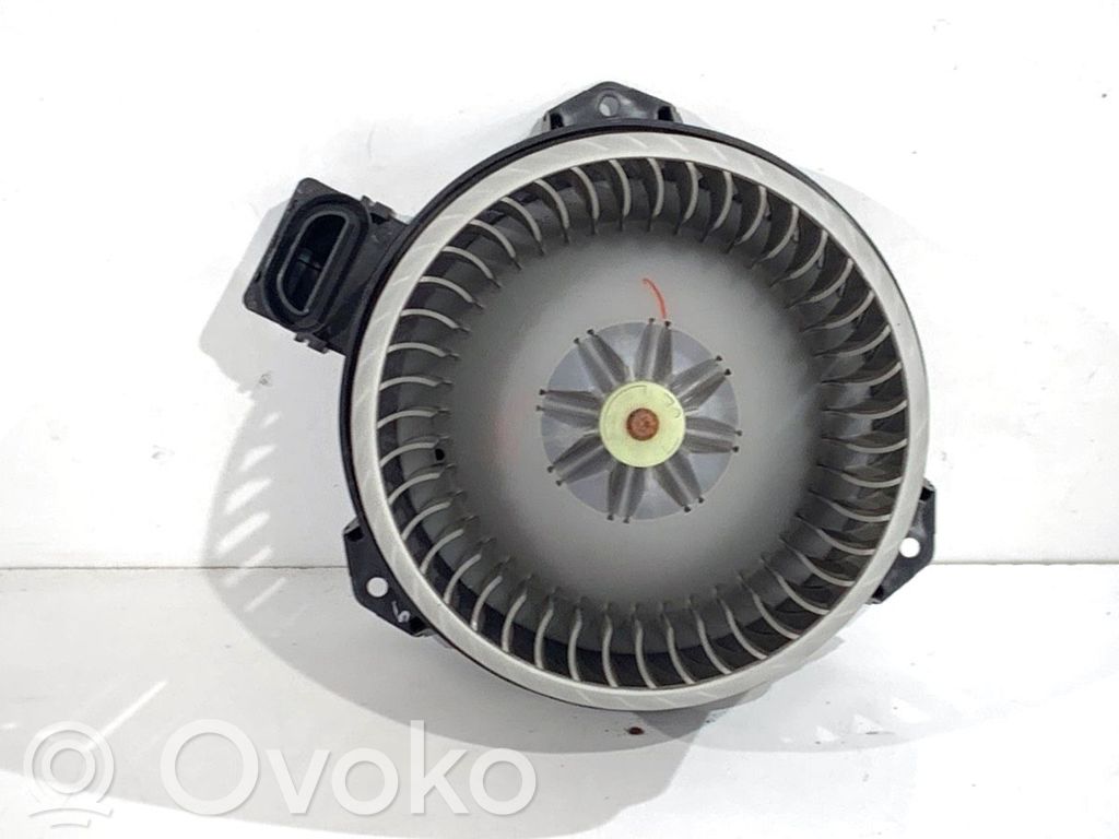 Toyota Yaris Ventola riscaldamento/ventilatore abitacolo