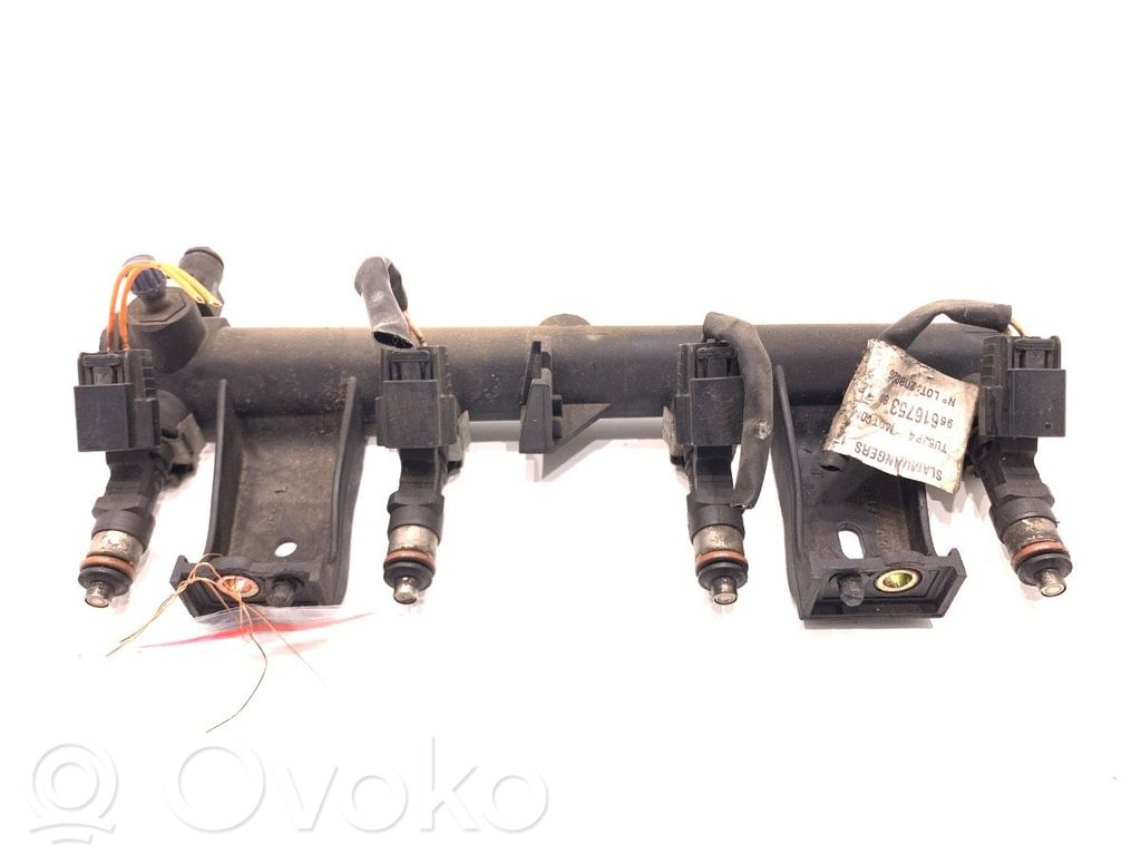 Citroen C4 I Listwa wtryskowa 