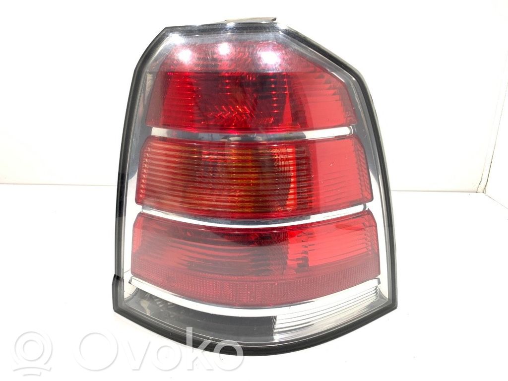 Opel Zafira B Lampă spate în caroserie 