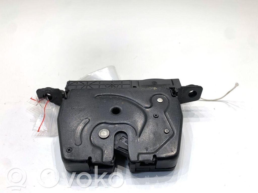 BMW 3 F30 F35 F31 Încuietoare externă portbagaj 