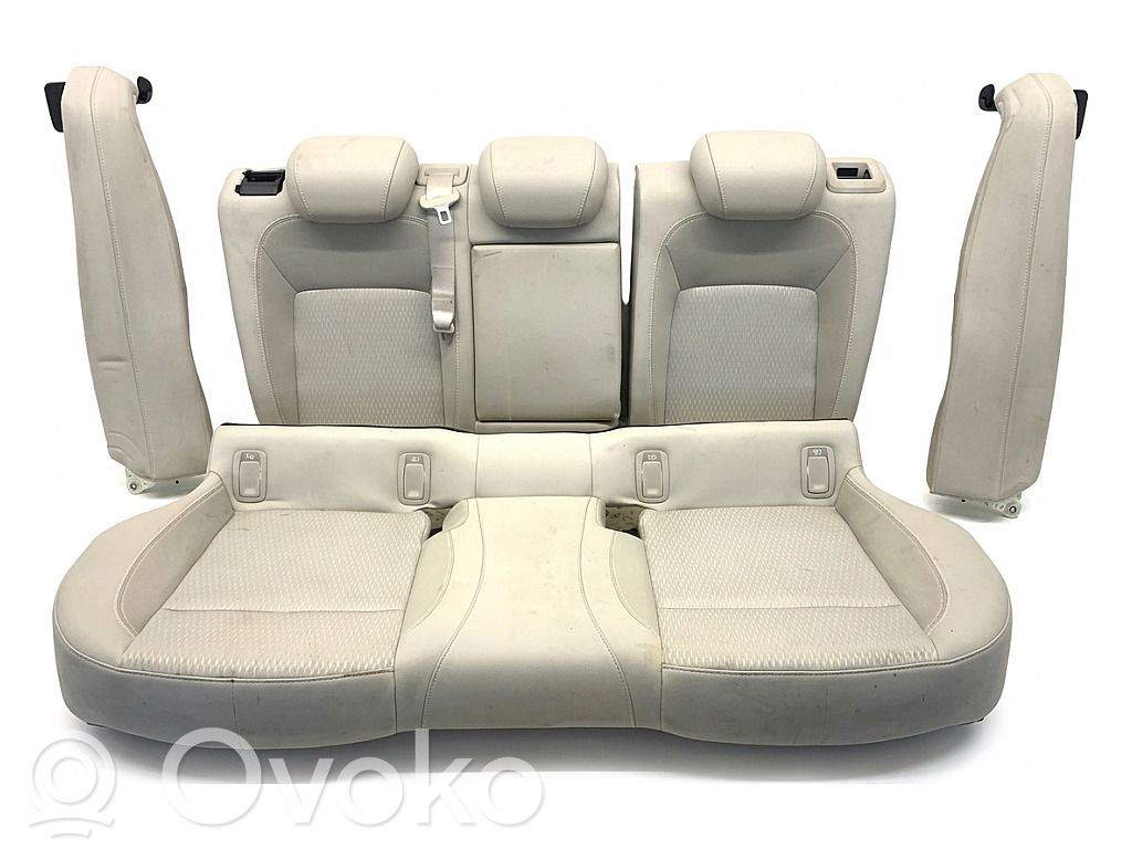 Opel Insignia B Al doilea rând de scaune 