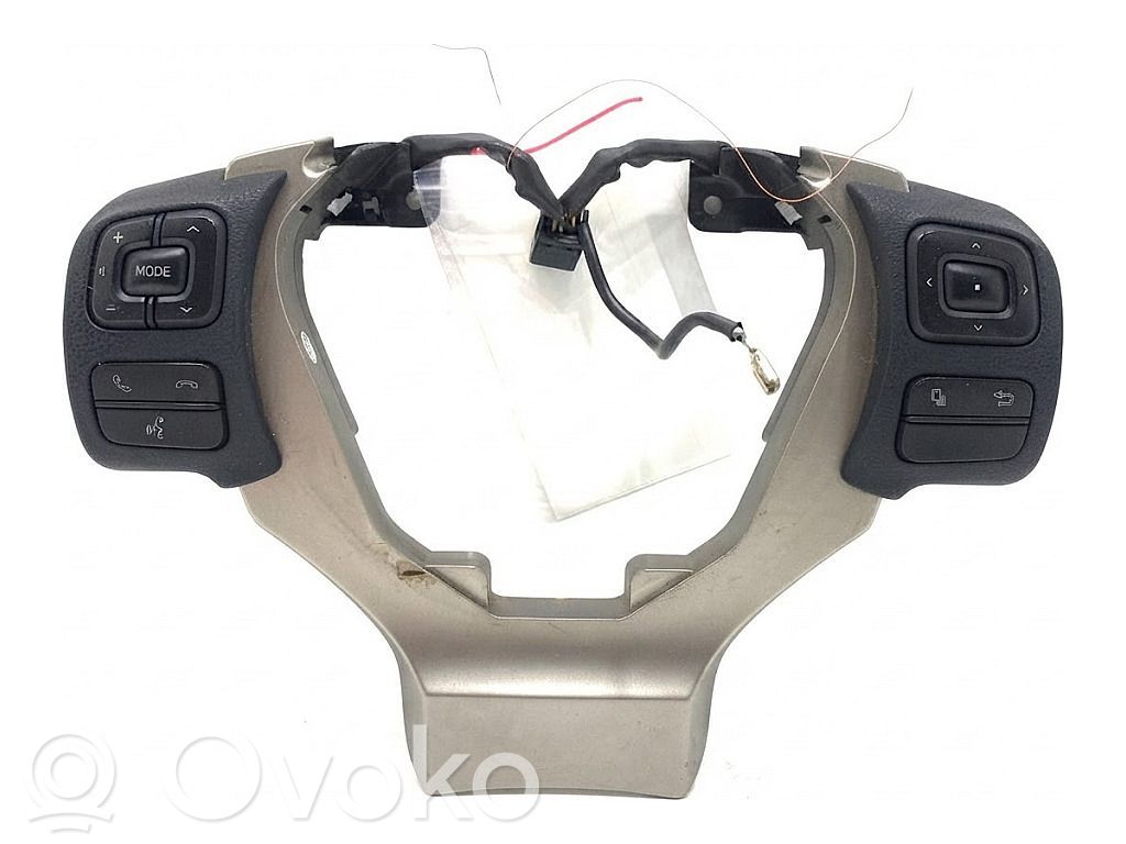 Lexus NX Boutons / interrupteurs volant 