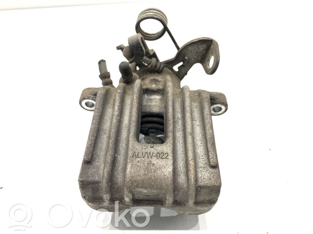 Audi A4 S4 B6 8E 8H Tylny zacisk hamulcowy 