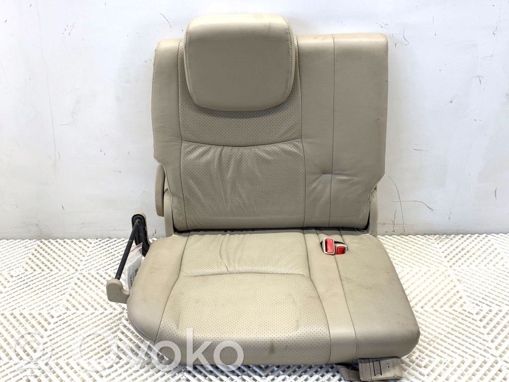 Toyota Land Cruiser (FJ75) Al treilea rând de scaune 